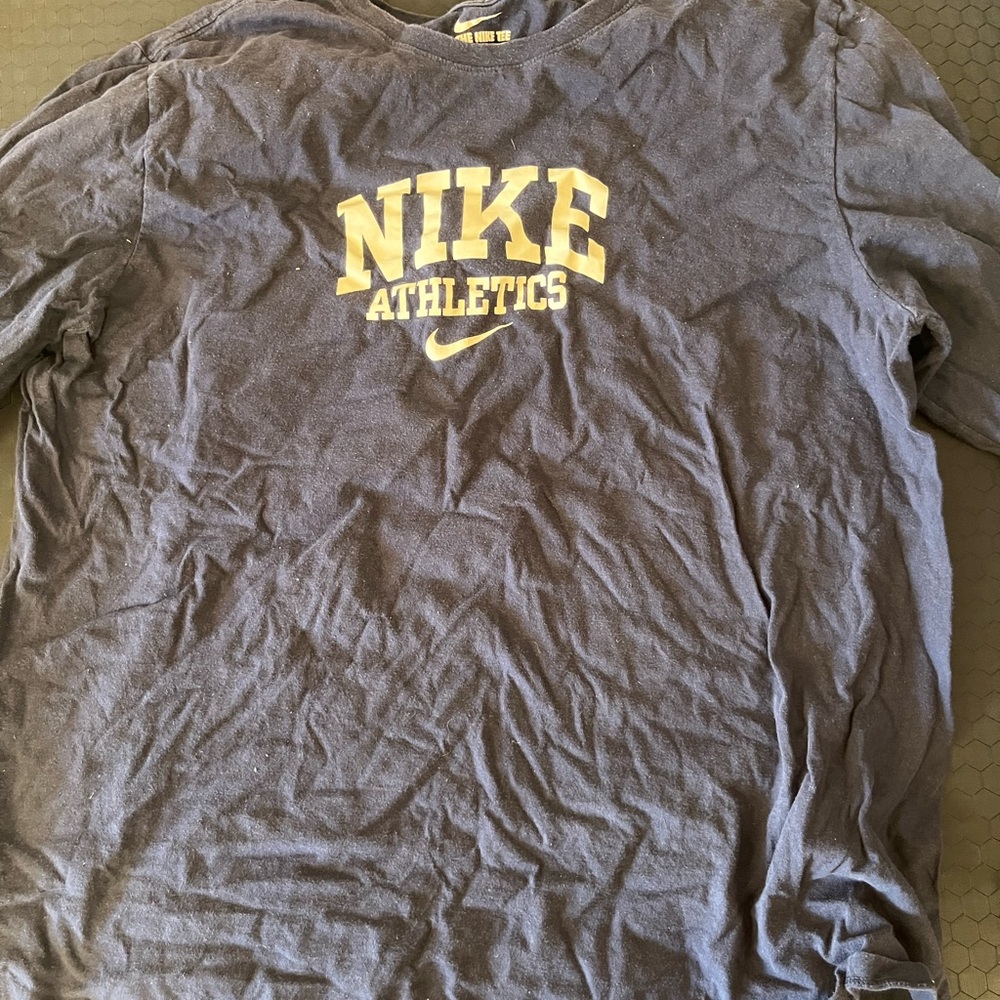 Nike Men's Blue Athletic Shirt